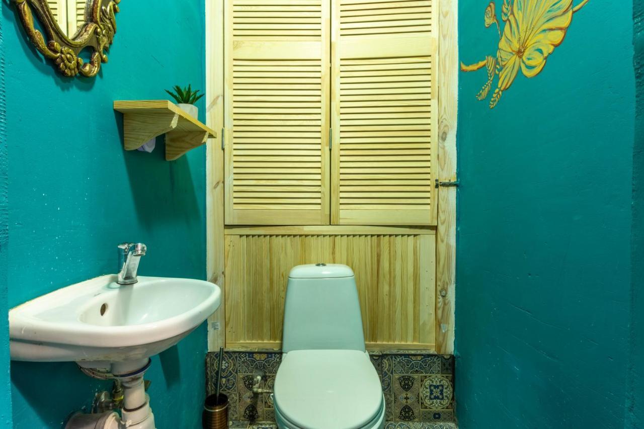 Garis Factory Hostel Kyiv Exterior photo